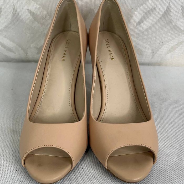 Cole haan hot sale harlow pump