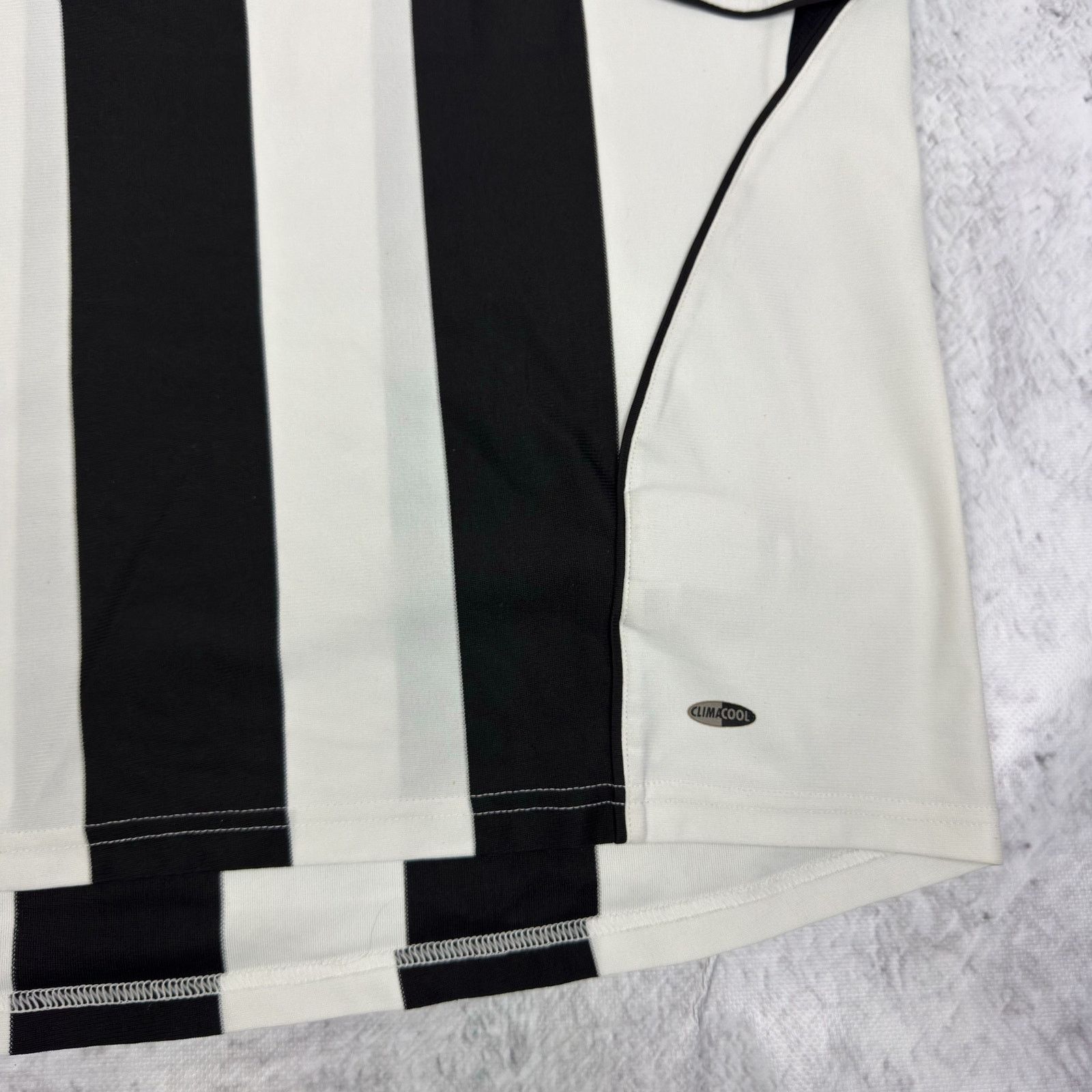Adidas Adidas Men's Newcastle United F.C. Jersey XL Size US XL / EU 56 / 4 - 11 Thumbnail
