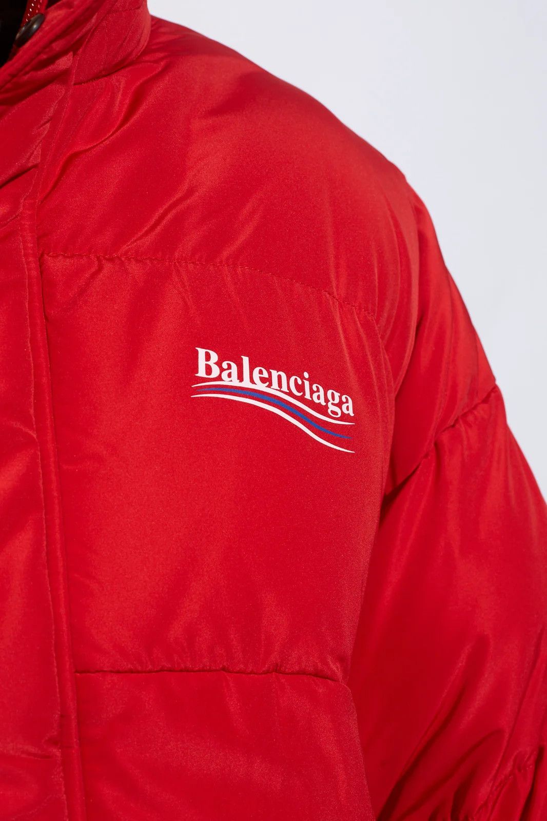 Balenciaga o1w1db10425 Cocoon Puffer Jacket in Bright Red Size US S / EU 44-46 / 1 - 4 Thumbnail
