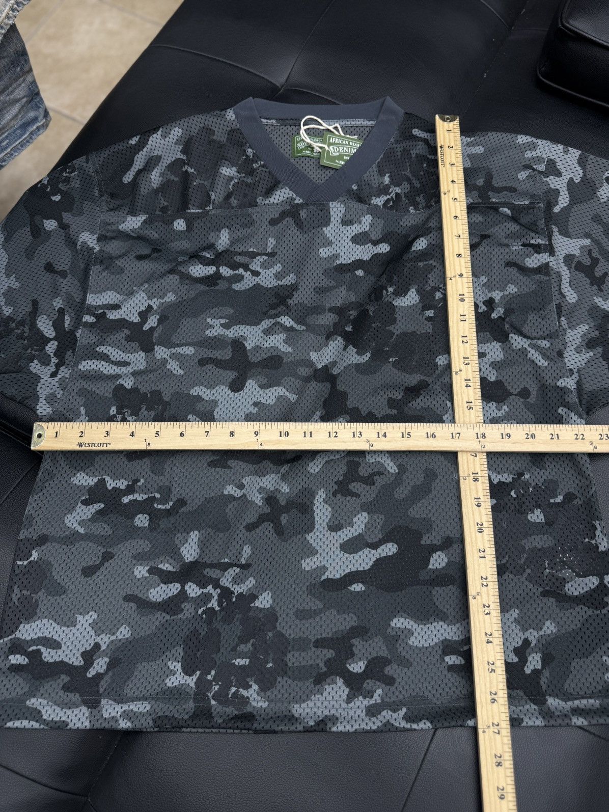 DENIM TEARS Denim Tears Black Camo Cotton Wreath Jersey Size L (NEW) Size US L / EU 52-54 / 3 - 5 Thumbnail