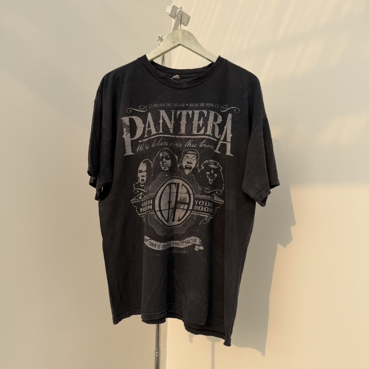 Band Tees Pantera - trashed distressed faded Size US XL / EU 56 / 4 - 1 Thumbnail