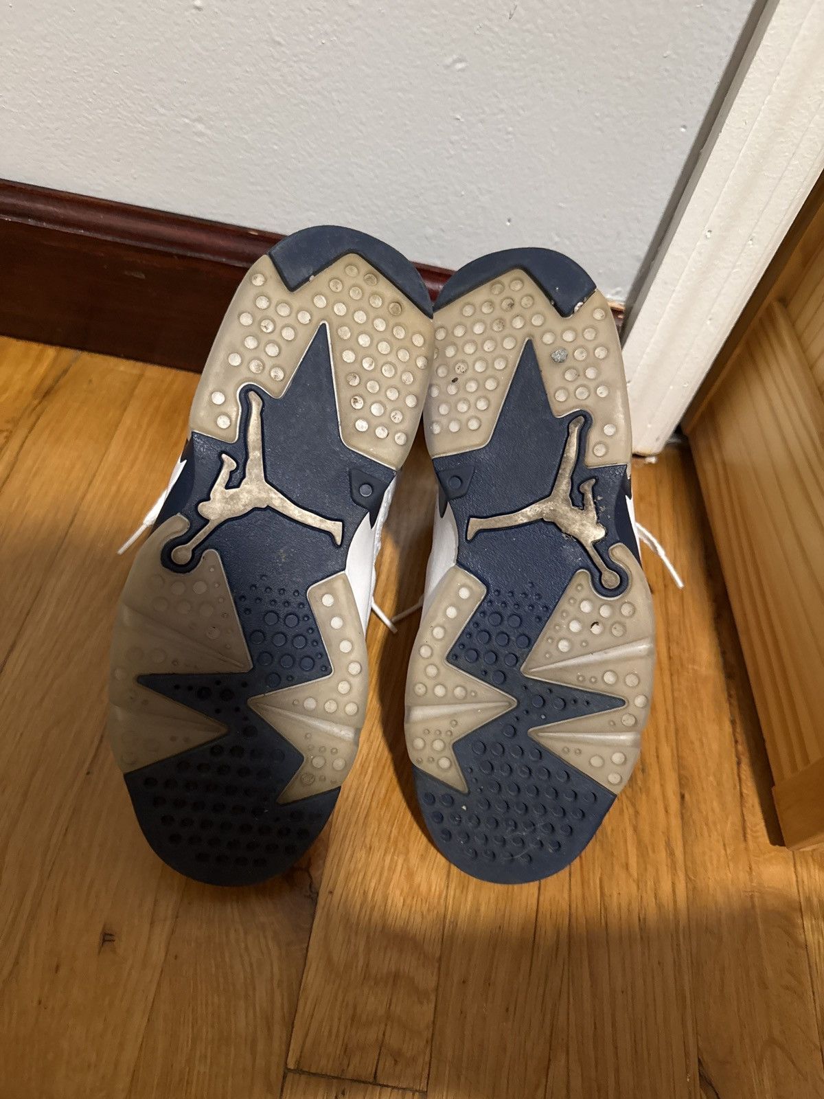 Jordan Brand Jordan Size US 7 / EU 40 - 2 Thumbnail