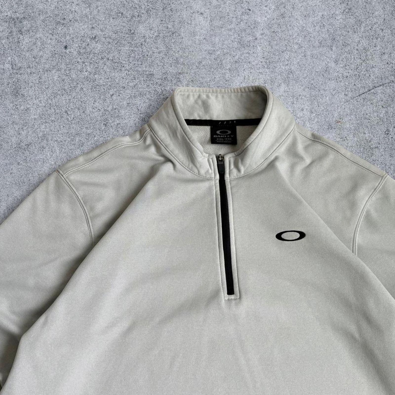 Oakley Oakley 2000s Light Grey 1/4 Zip Pullover Sweatshirt Size US XL / EU 56 / 4 - 3 Thumbnail