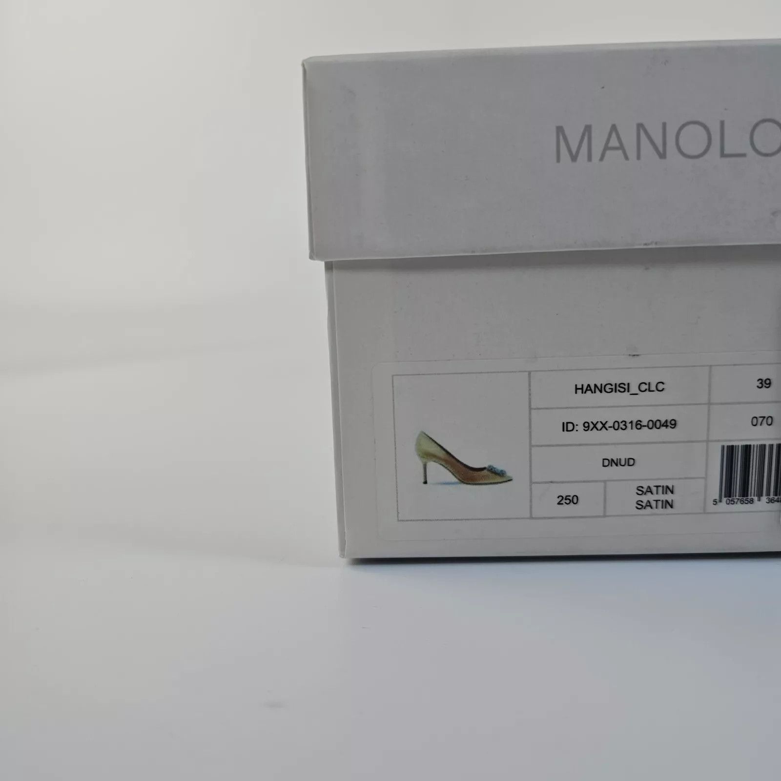 Manolo Blahnik Hangisi Blush Pink Satin 70mm Pumps New