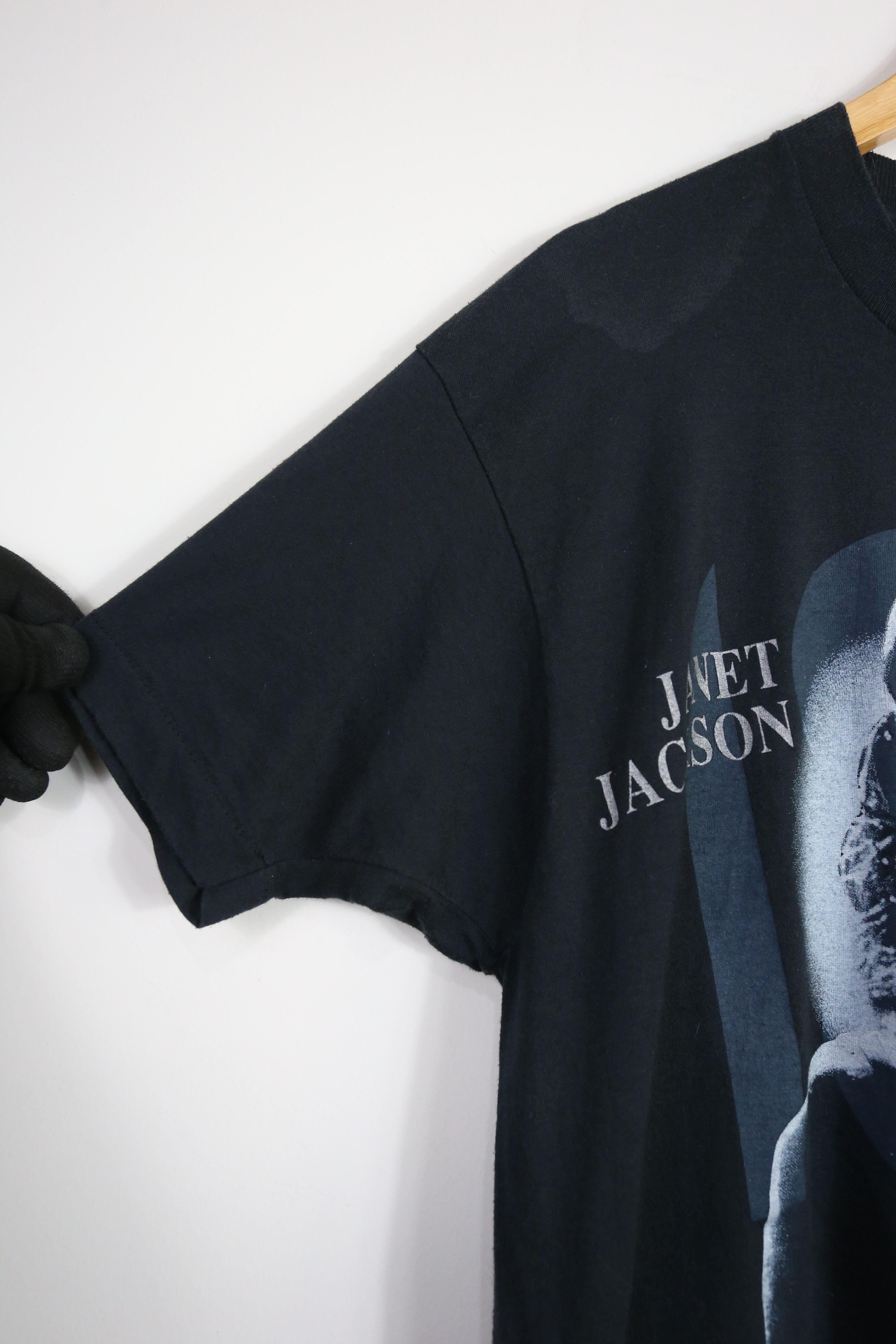 Michael Jackson × Vintage GTMA273 Vintage 90s Janet Jackson Big Print Rap Tee Size US L / EU 52-54 / 3 - 3 Thumbnail