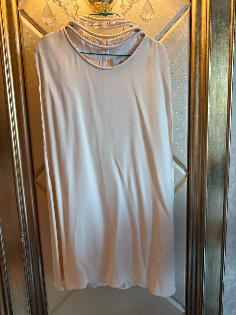 Valentino Valentino dress Size XS / US 0-2 / IT 36-38 - 1 Thumbnail