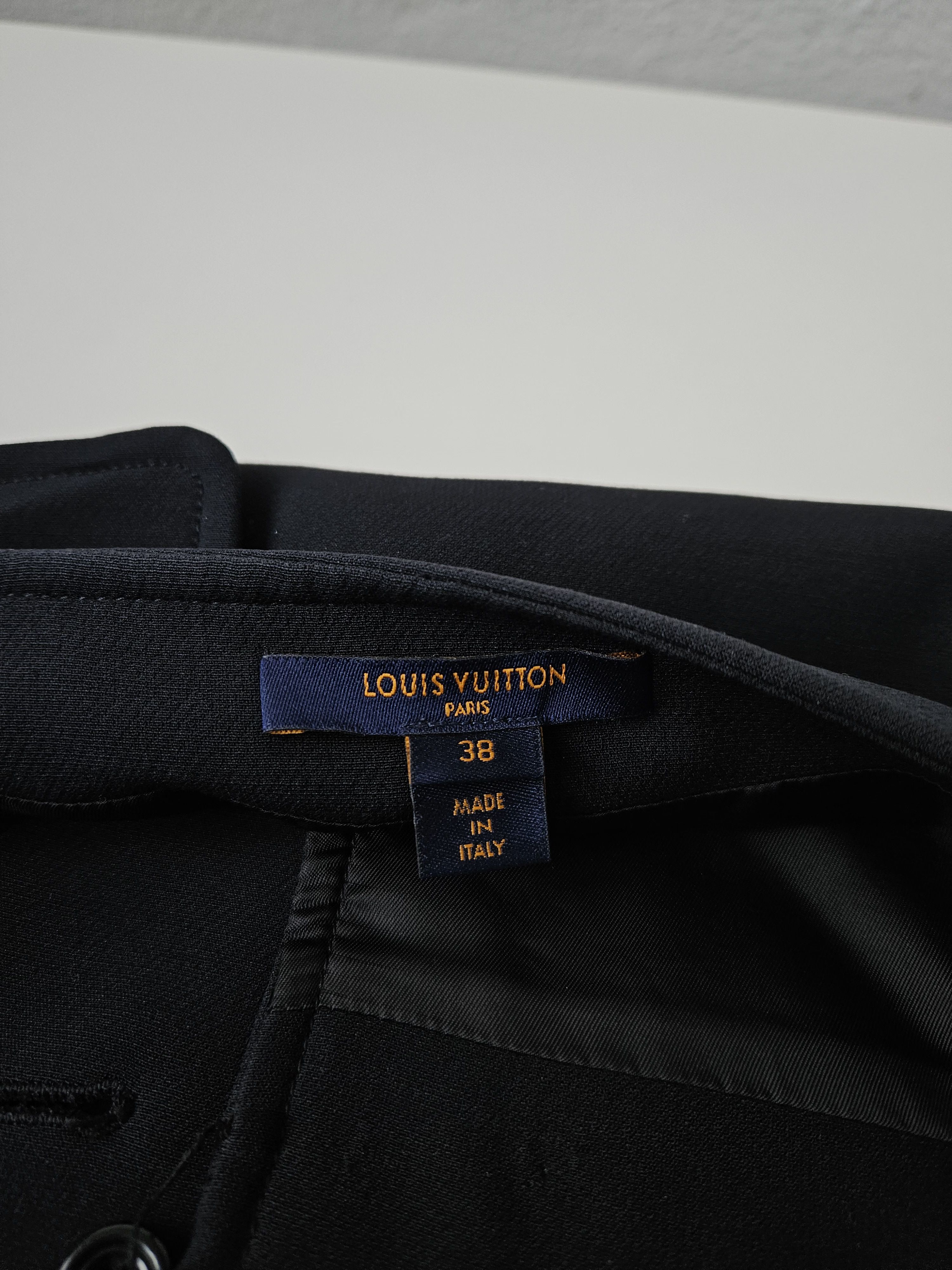 Louis Vuitton Louis Vuitton buttoned wool and silk mini skirt Size 26" / US 2 / IT 38 - 17 Thumbnail