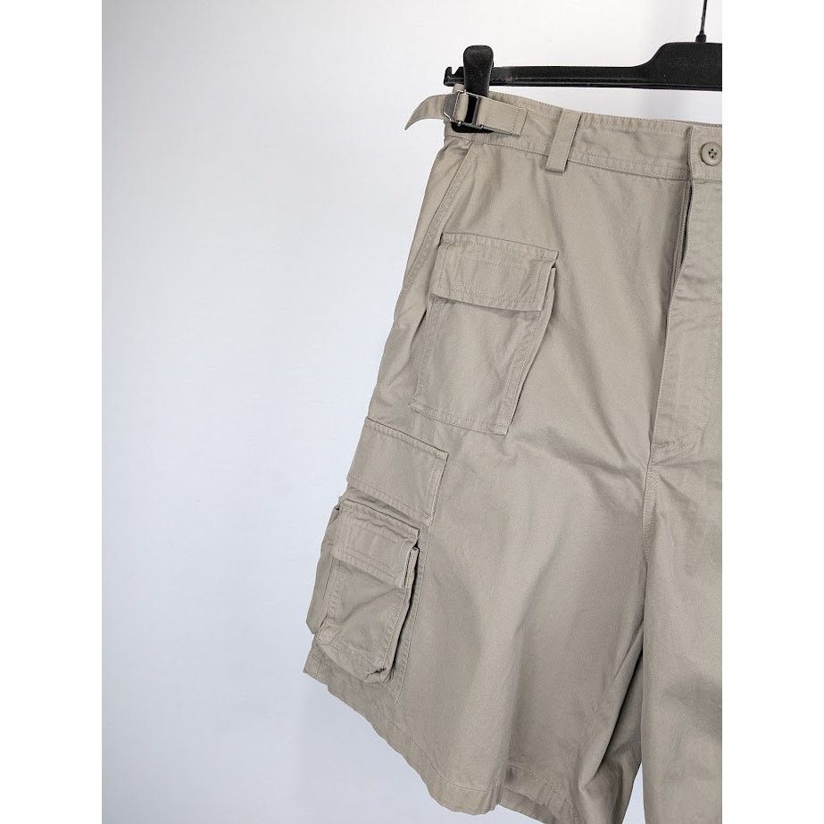 Balenciaga o1rshd1 Cargo Short in Beige Size US 30 / EU 46 - 6 Thumbnail
