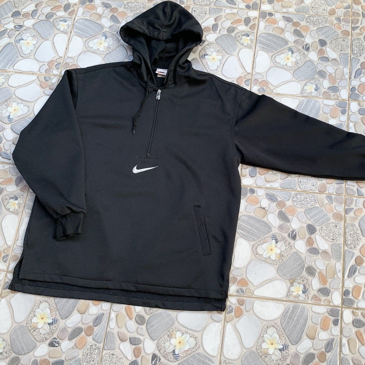 Nike × Vintage Vintage 90s Nike Center Logo Hoodie Size US L / EU 52-54 / 3 - 2 Thumbnail