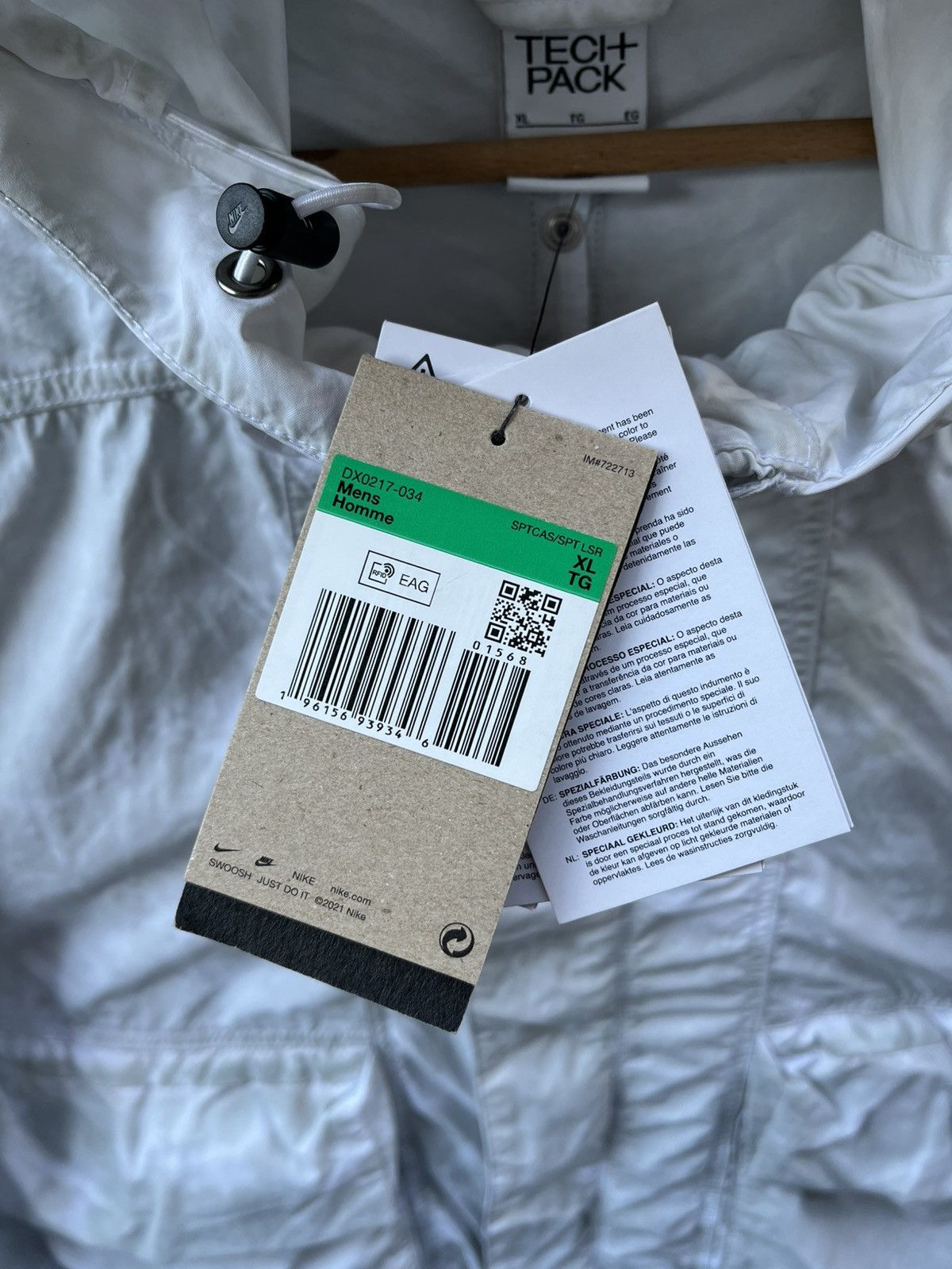 Nike Nike Tech-Pack Woven Hooded NSW Cargo Jacket Windbreaker Y2K Size US XL / EU 56 / 4 - 12 Thumbnail