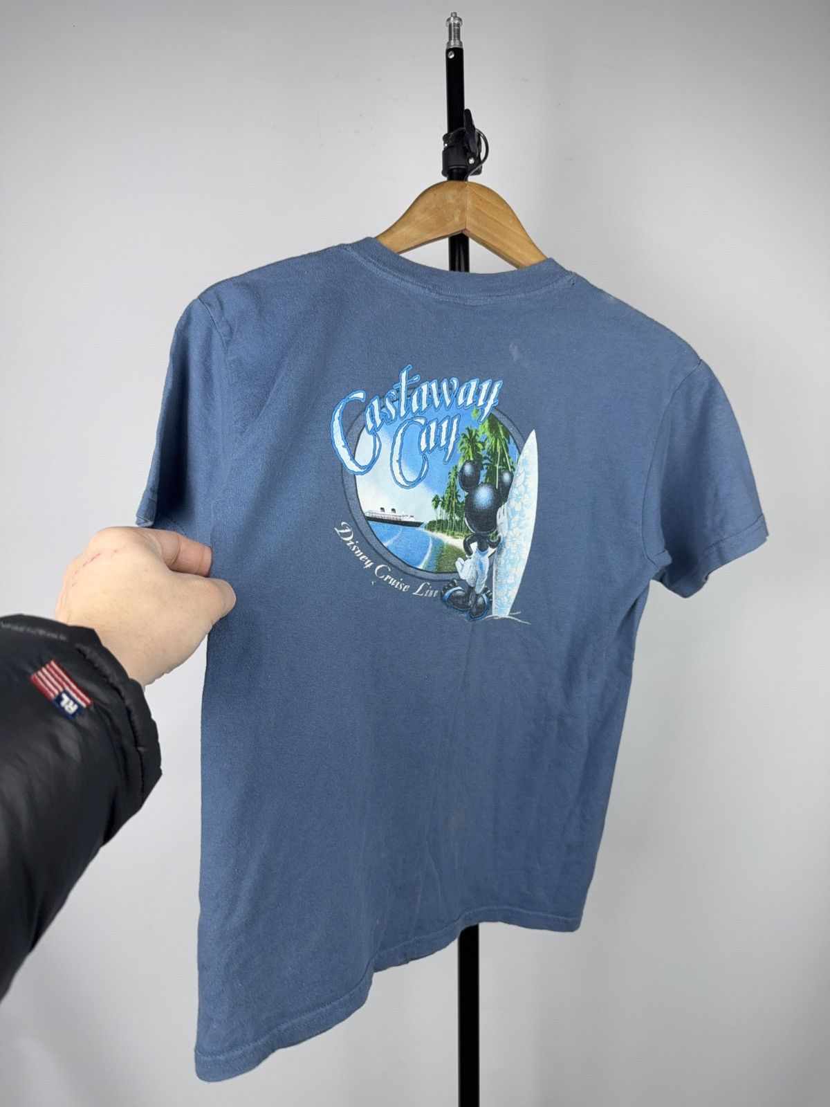 Disney Disney Castaway Cay Mickey Surf Y2K Cruise Tee Size US XS / EU 42 / 0 - 10 Thumbnail