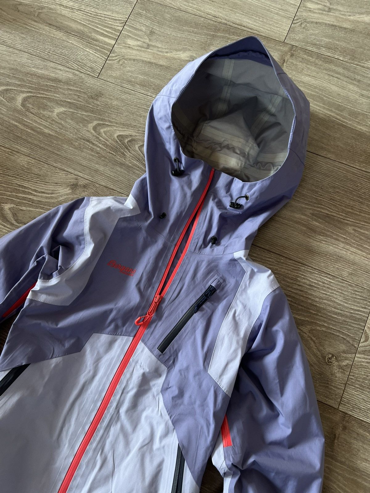 Bergans of Norway × Designer ‼️Bergans Pro Lim Series Cecilie Dermizax System Ski Jacket‼️ Size L / US 10 / IT 46 - 9 Thumbnail