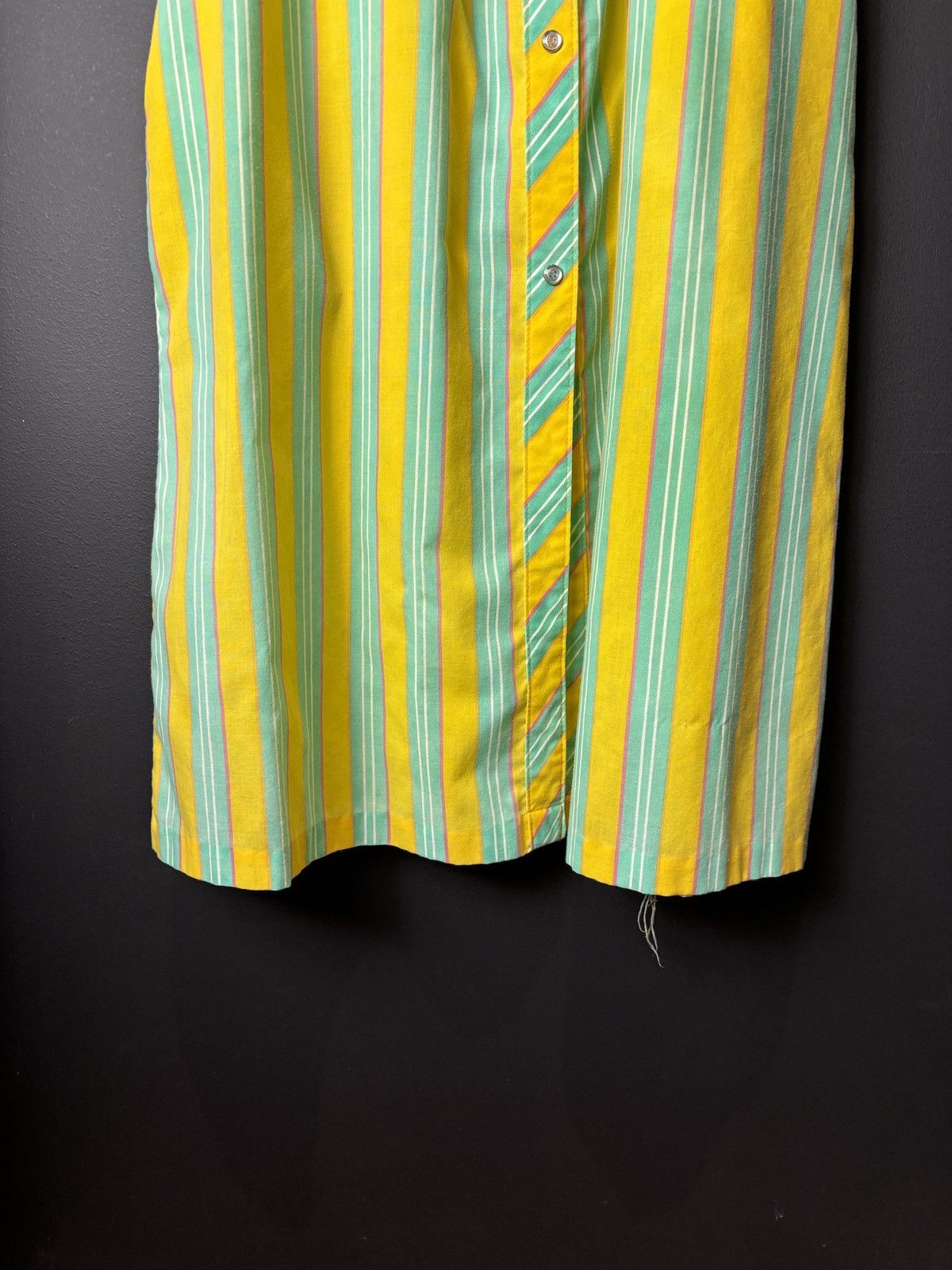 Vintage 1970s Snap Button Dress True Vintage Collared Striped Cotton Size ONE SIZE - 8 Thumbnail