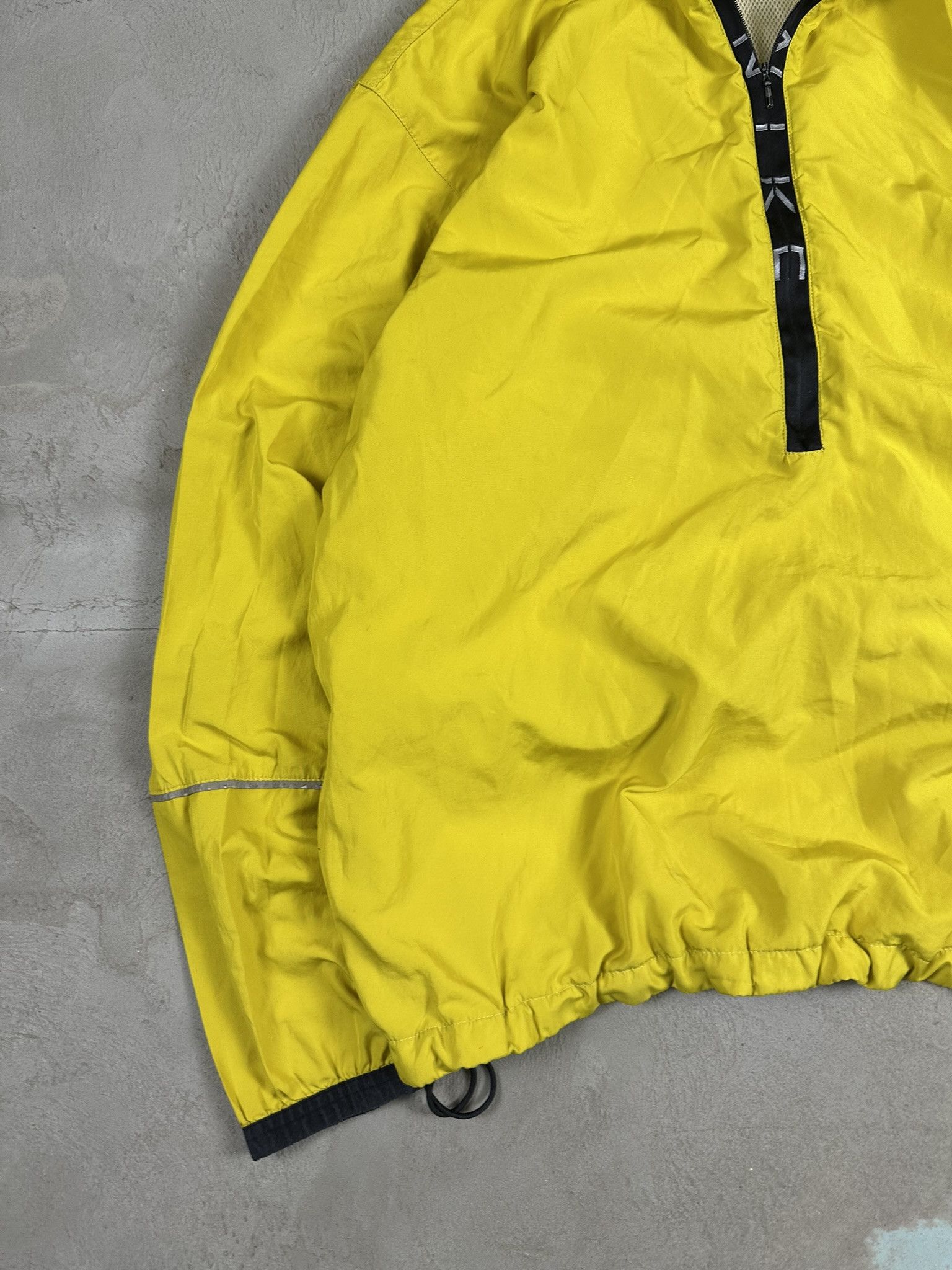 Nike 90s Vintage Nike Tracksuit Nylon Light Boxy Jacket Size US L / EU 52-54 / 3 - 5 Thumbnail