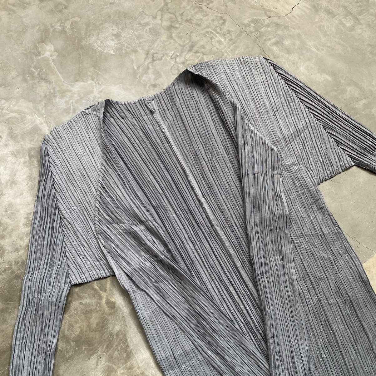 Pleats Please Issey Miyake Pleast Please by Issey Miyake LS Outer Size ONE SIZE - 3 Thumbnail