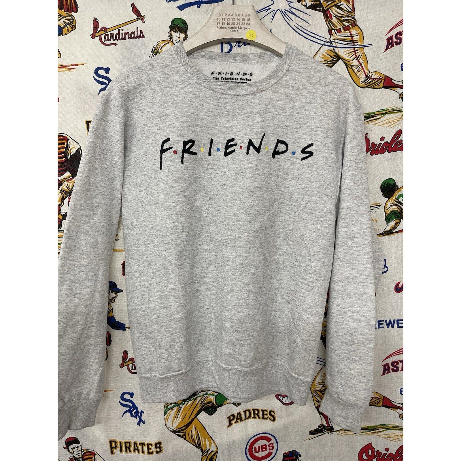 Other VTG Y2K FRIENDS SITCOM CREWNECK SWEATER SHIRT GRAY OFFICIAL Size US S / EU 44-46 / 1 - 1 Thumbnail