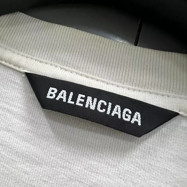 Balenciaga Balenciaga Letter Logo Printed Short Sleeve Size US L / EU 52-54 / 3 - 3 Thumbnail