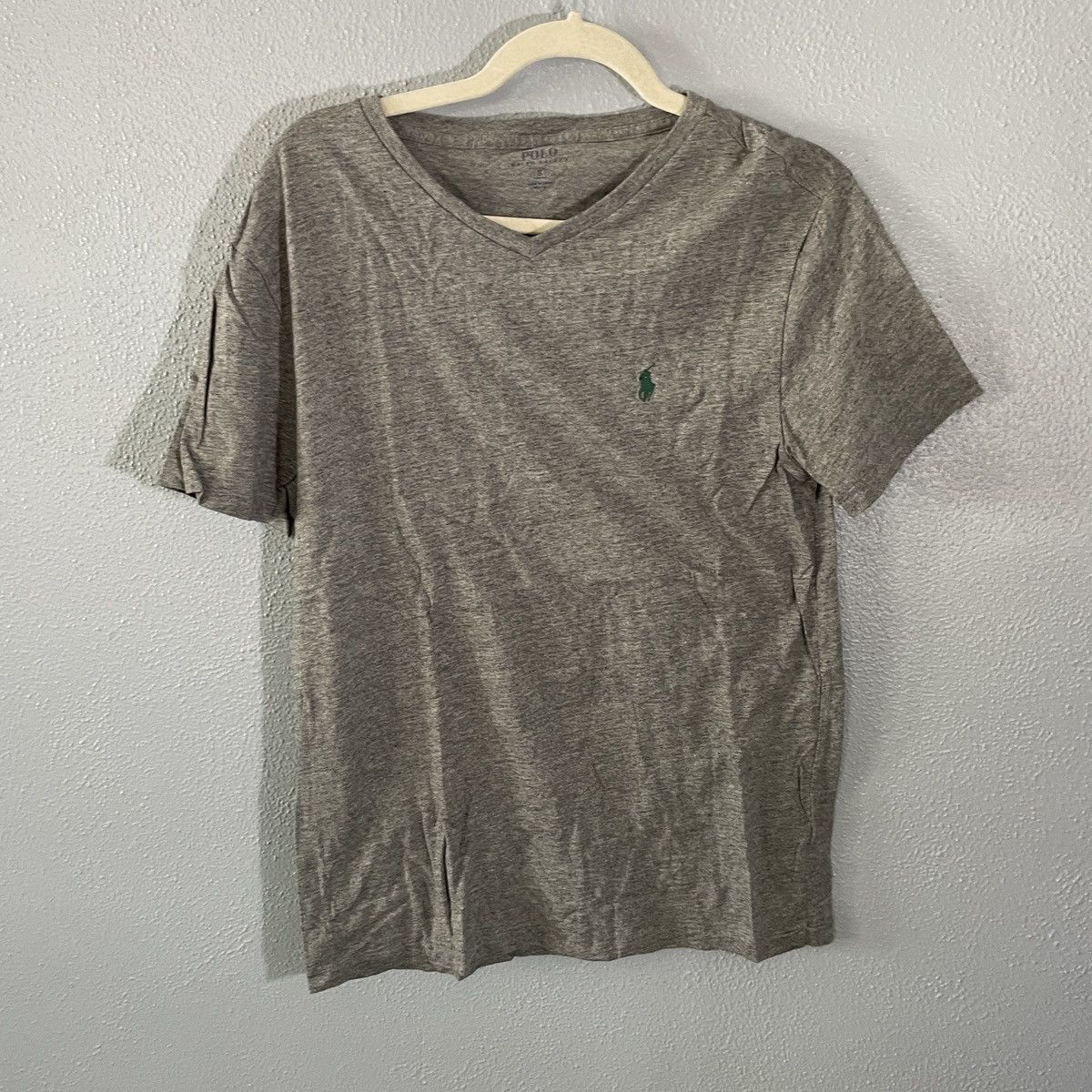 Polo Ralph Lauren Grey Polo Ralph Lauren V Neck T Shirt Men’s Size S Size US S / EU 44-46 / 1 - 1 Thumbnail