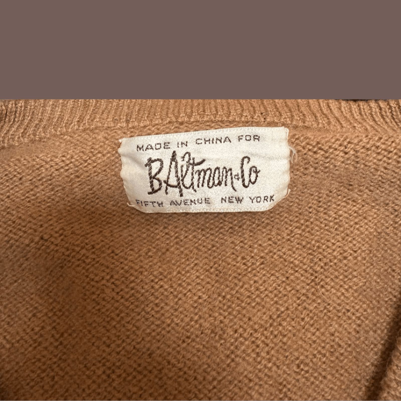 Vintage VTG Cable Knit | B. Altman Brown V-Neck | AS IS Upcycle Size US M / EU 48-50 / 2 - 2 Thumbnail