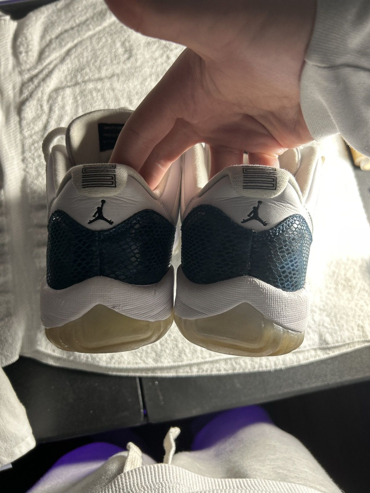 Jordan Brand 2019 Jordan 11 Retro Low ‘Navy Snakeskin’ Size US 10 / EU 43 - 4 Thumbnail