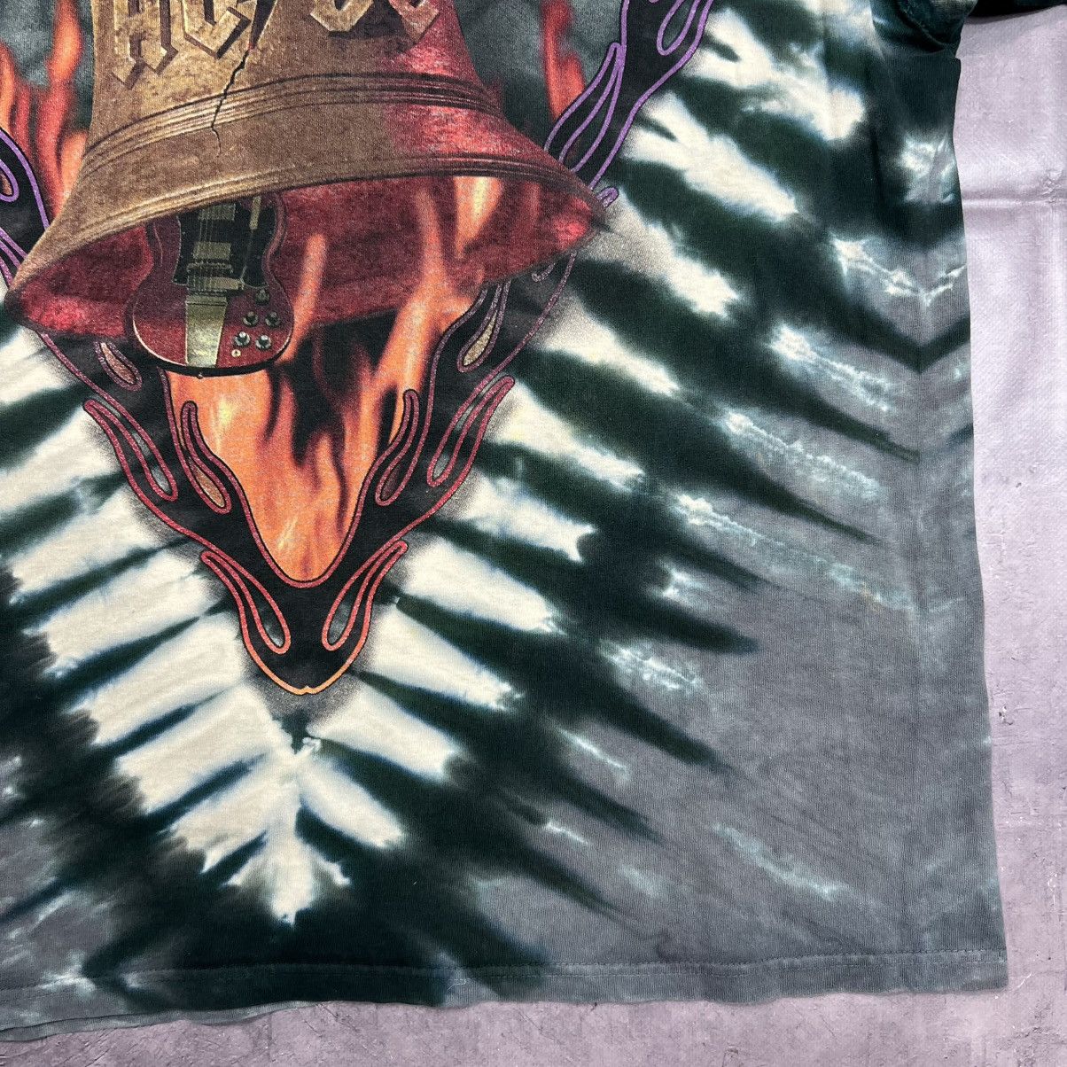 AC/DC Rare! Ac/Dc Liquid Blue Hells Bells Overprint Tee 00s Vtg Size US L / EU 52-54 / 3 - 16 Thumbnail