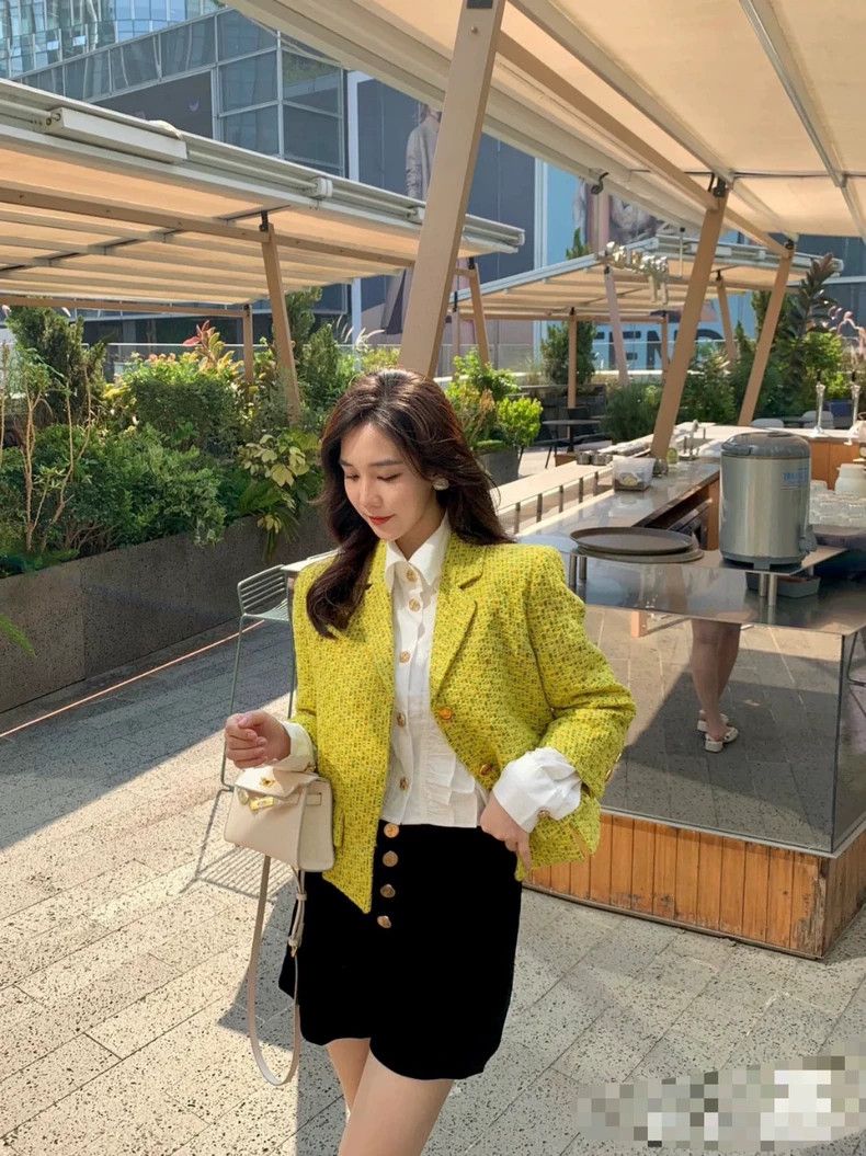 Gucci Gucci Yellow coat 2502-Nextarrow Size US S / EU 44-46 / 1 - 8 Thumbnail