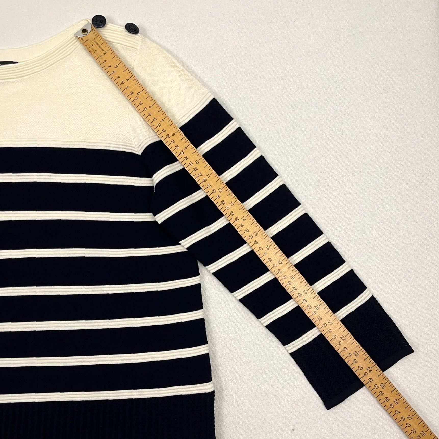 Vintage VINTAGE ST JOHN Sweater Womens L Cream Blue Striped Coastal Nautical Knit Pullover Prep Size L / US 10 / IT 46 - 6 Thumbnail