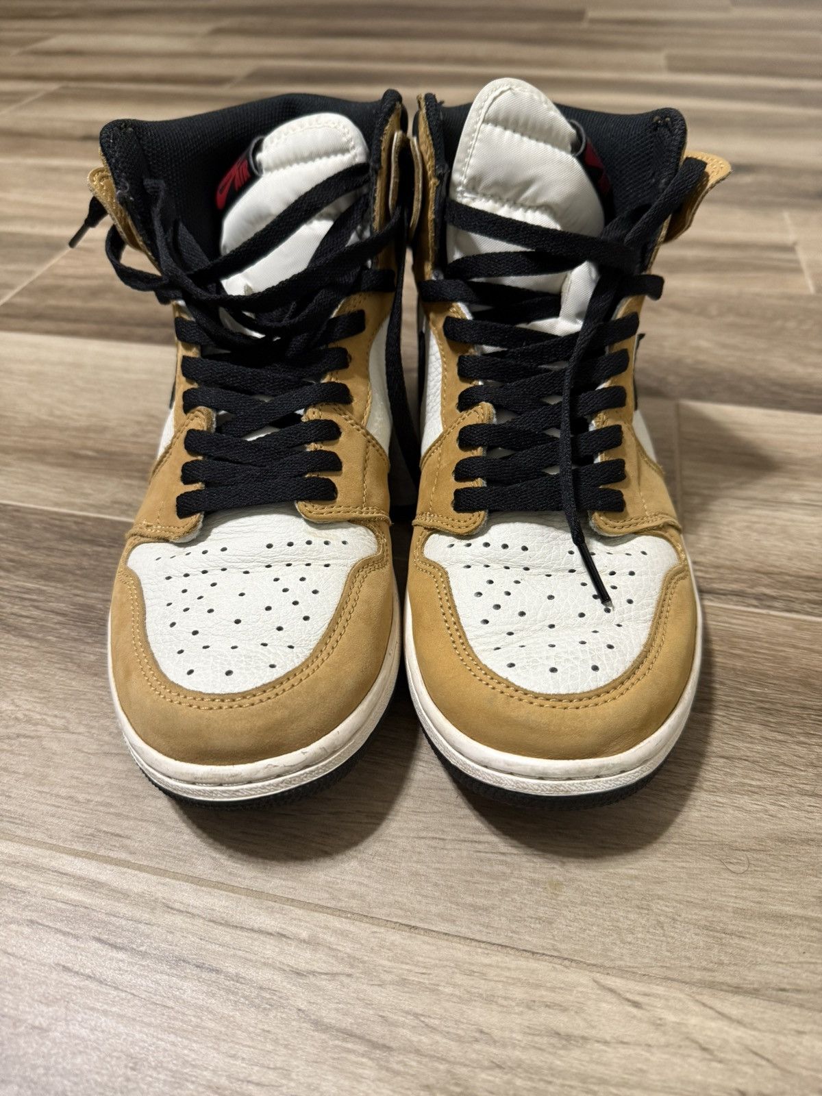 Nike Jordan 1 retro high Rookie of the year Size US 10.5 / EU 43-44 - 7 Thumbnail