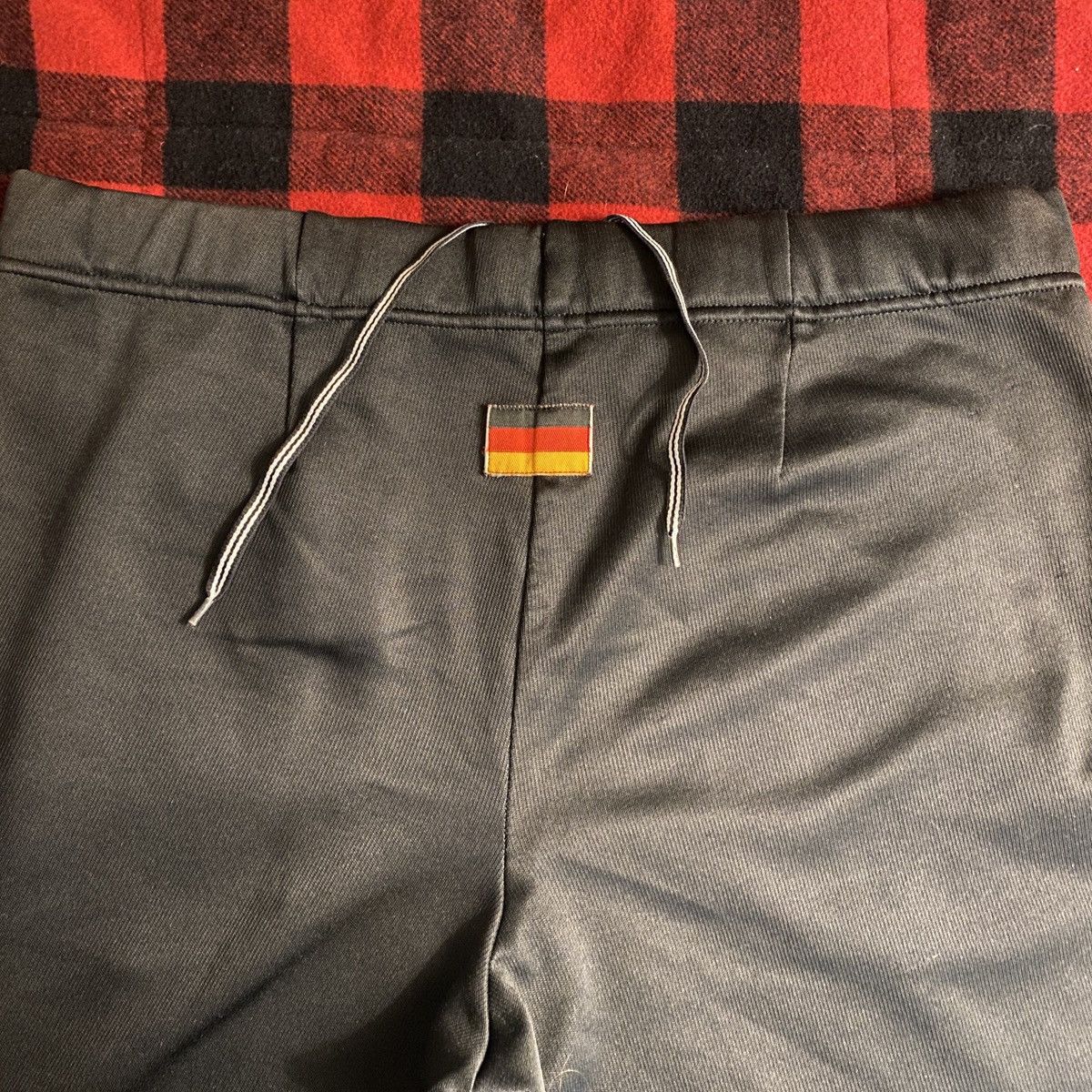 Adidas Adidas Team Germany x Descente joggers Size US 32 / EU 48 - 2 Thumbnail