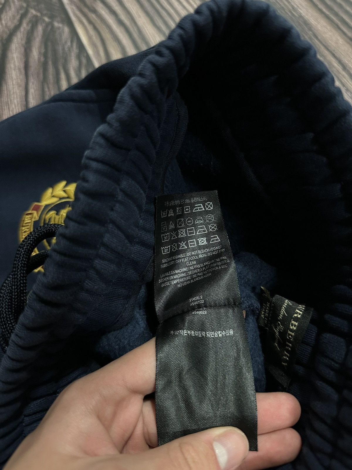 Burberry × Vintage Vintage Luxury Burberry archive crest tracksuit Size US 30 / EU 46 - 9 Thumbnail