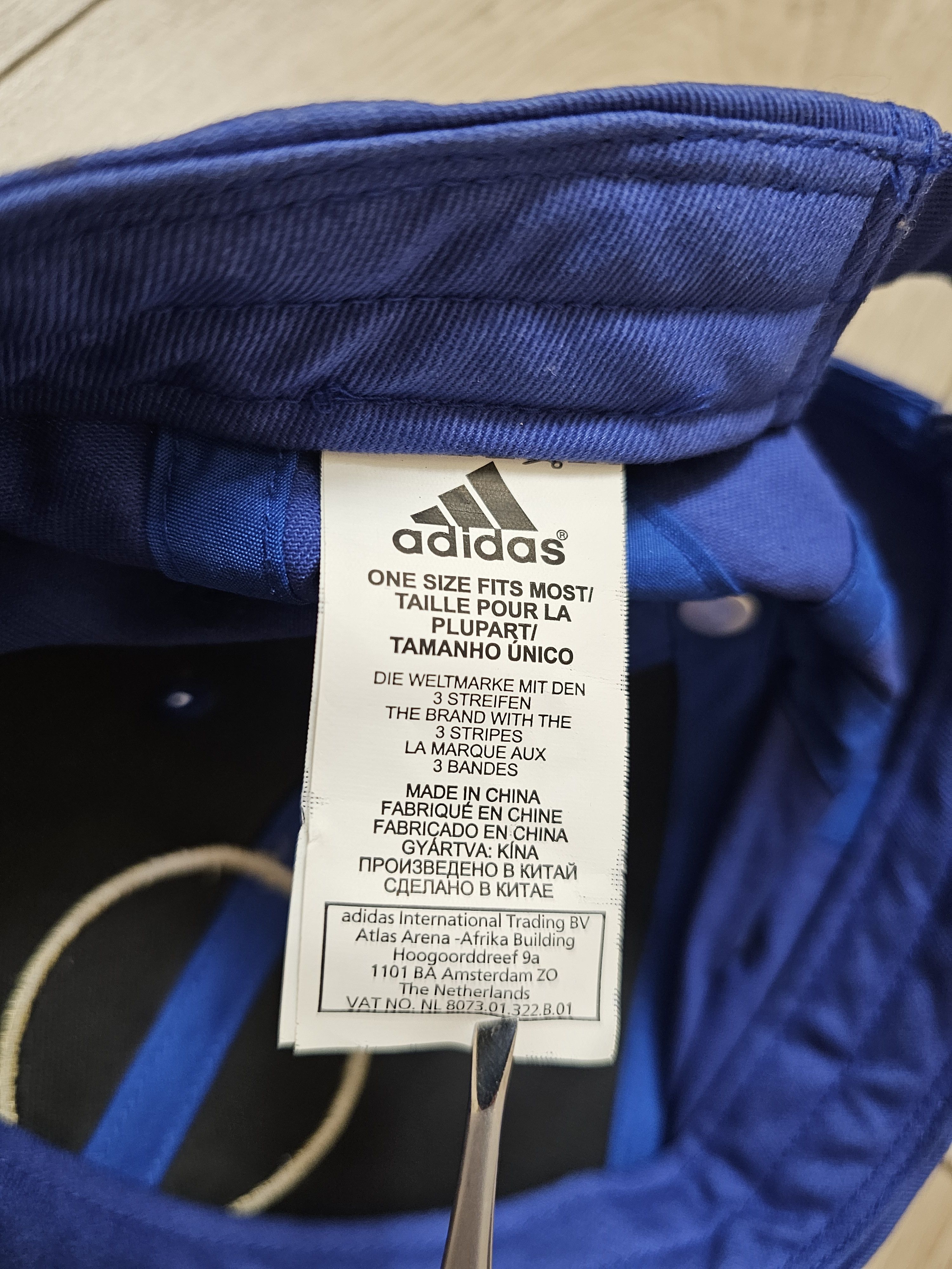 Adidas CHELSEA 2012 CAP FOOTBALL CAP SOCCER CAP RARE Size ONE SIZE - 8 Thumbnail