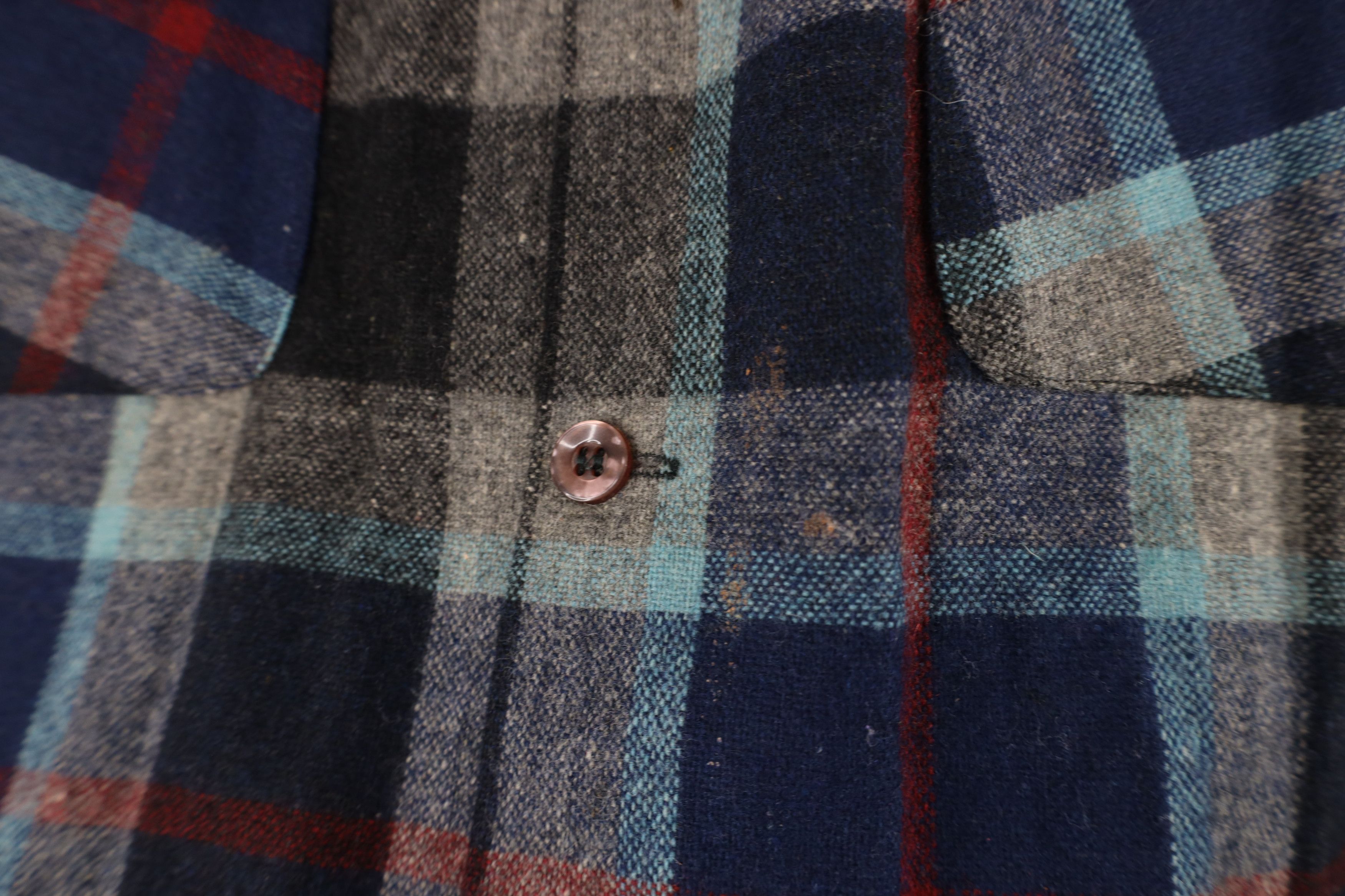 Vintage Vintage 60s 70s Streetwear Collar Board Button Shirt Plaid Size US L / EU 52-54 / 3 - 7 Thumbnail