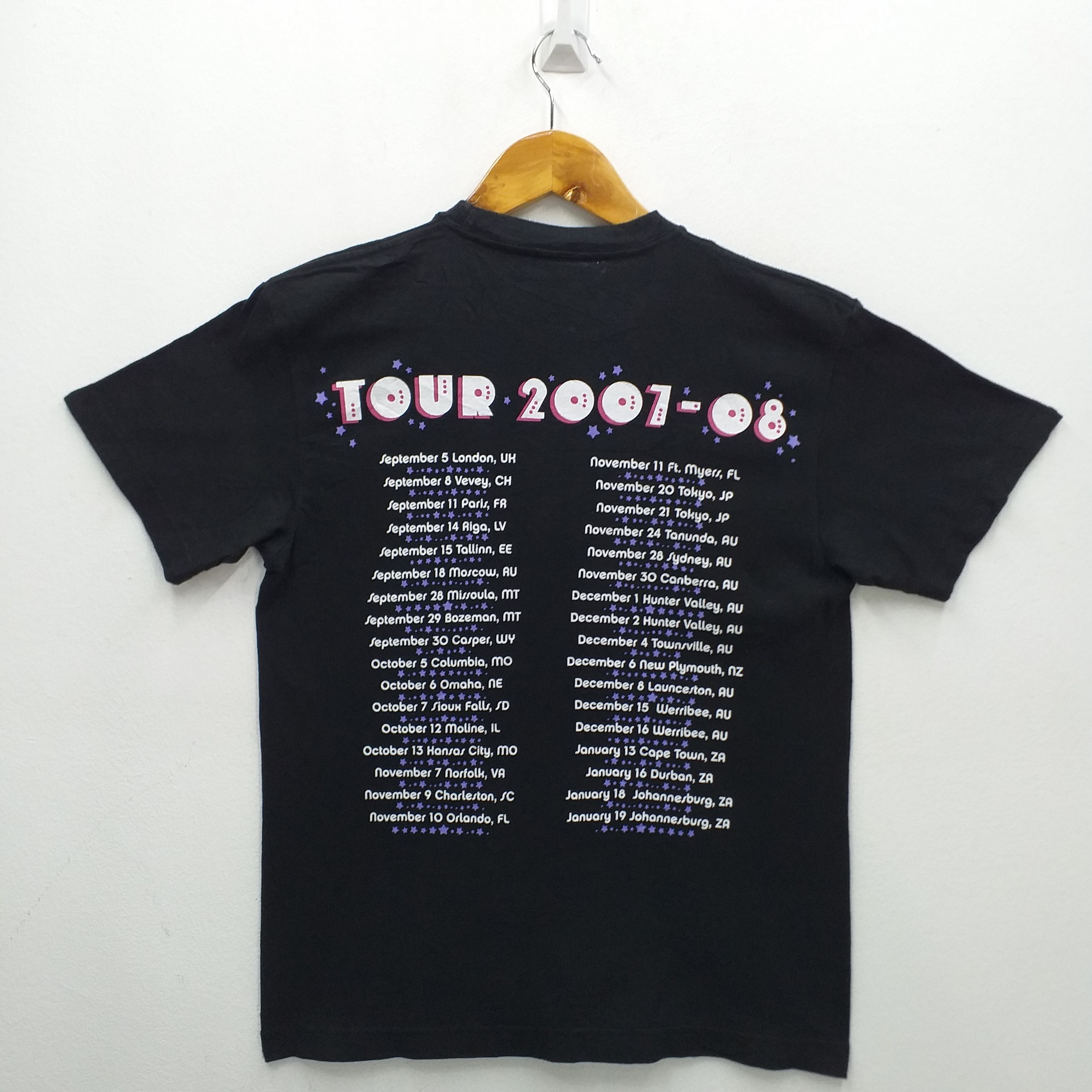 Band Tees Vintage Elton John Tour 2007-08 Small T-shirt -E091 Size US S / EU 44-46 / 1 - 2 Thumbnail