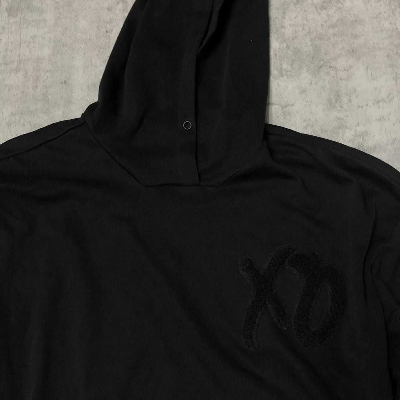 H&M Black XO hoodie with a touch of grunge #gothfashion Size US XL / EU 56 / 4 - 2 Thumbnail