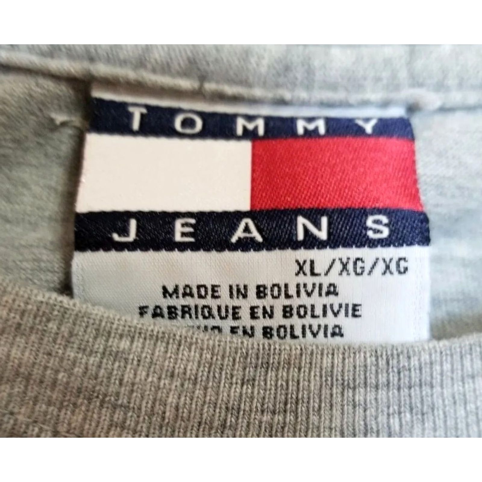 Tommy Hilfiger VINTAGE Tommy Hilfiger Tommy Jeans T Shirt Men's XL MCMLXXV Long Sleeve Striped Sleeves Gray Crew Neck Regular Fit Womens? Men or Boys Size US XL / EU 56 / 4 - 3 Thumbnail