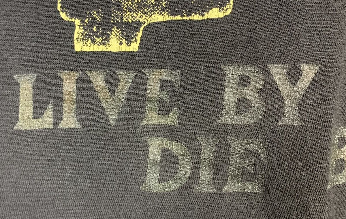 Band Tees Vintage 90s Tupac "Live By The Gun Die By The Gun" T-Shirt Size US L / EU 52-54 / 3 - 13 Thumbnail