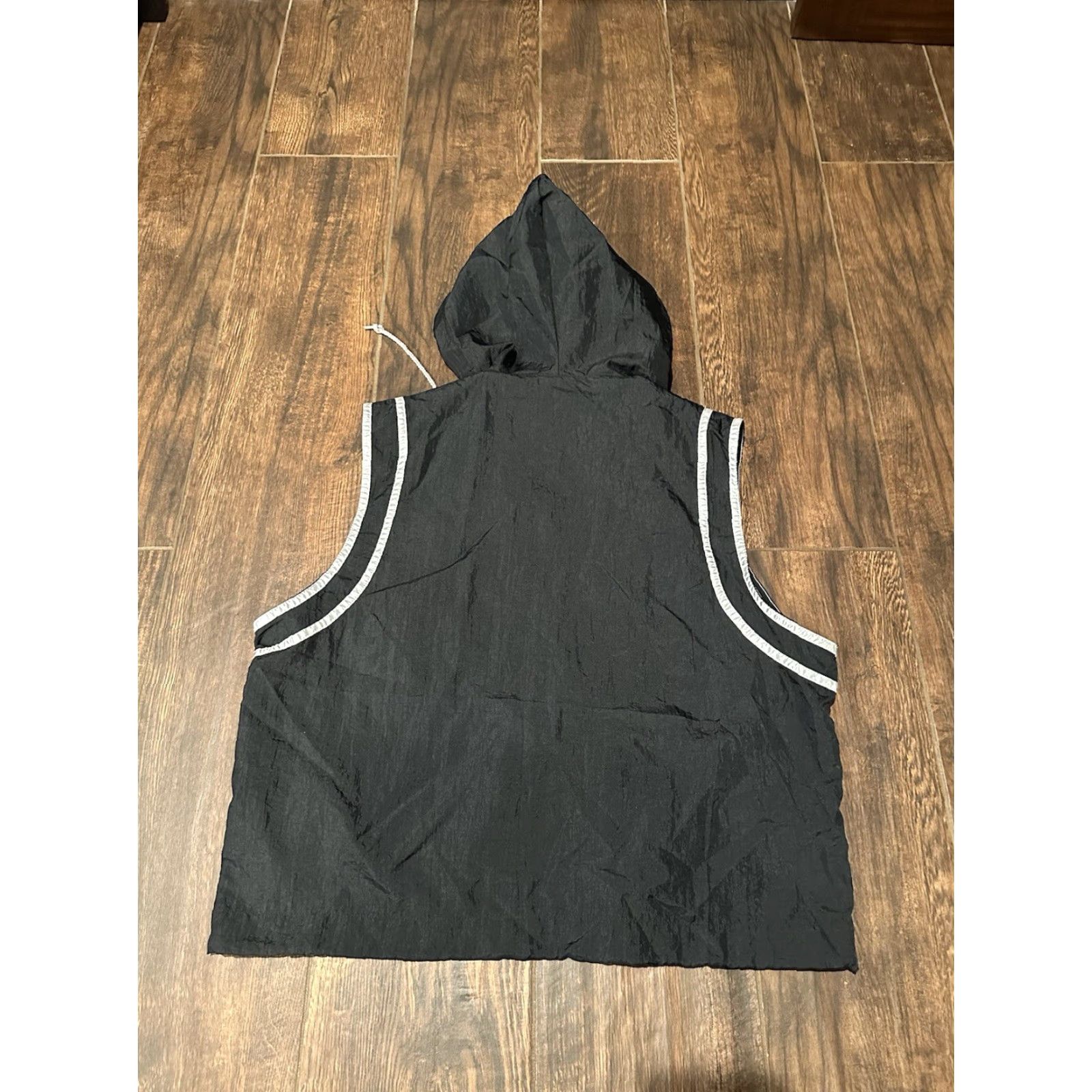 Vintage VINTAGE Gilda Marx Vest Women L Black Nylon Windbreaker USA USA Pattern Solid Sleeveless Button Drawstring Size L / US 10 / IT 46 - 7 Thumbnail