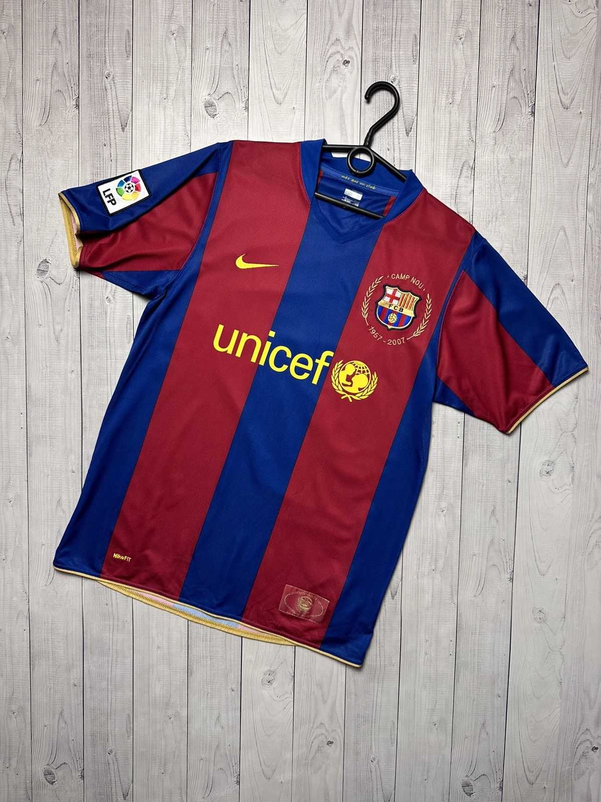 Vintage Nike Barcelona soccer jersey size M 150 years