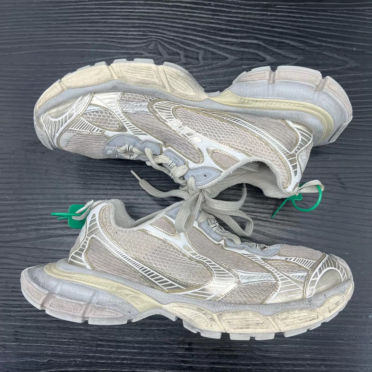 Balenciaga Balenciaga 3xl light beige sneakers 45 like new Size US 12 / EU 45 - 5 Thumbnail