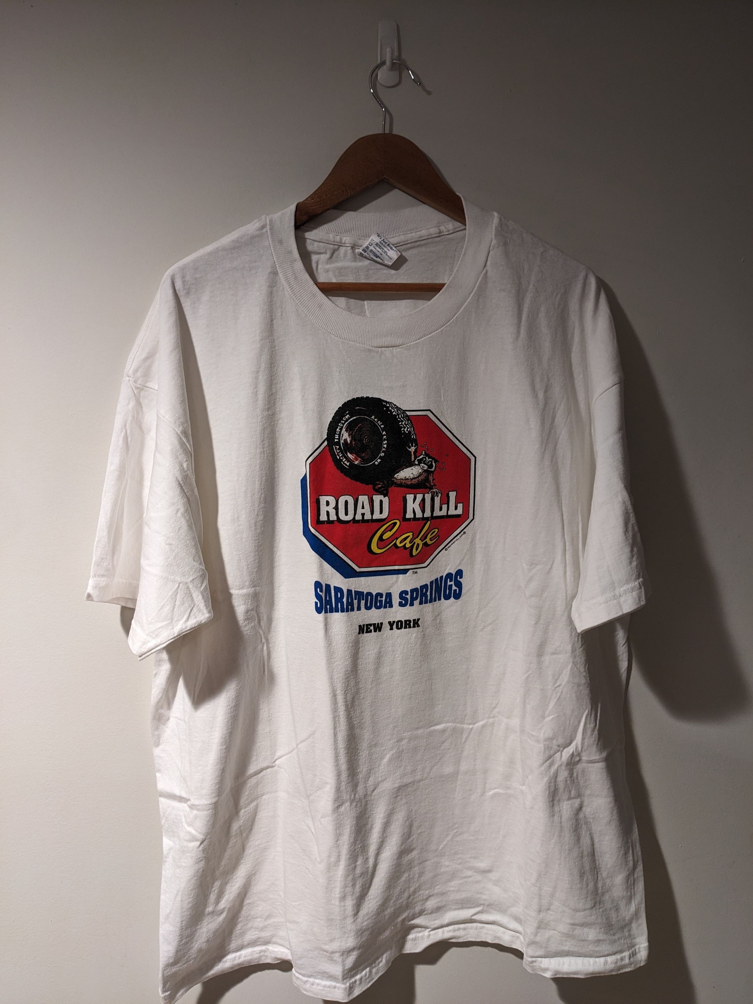 Vintage Vintage 1992 Road Kill Cafe Raccoon Animal XX-Large T-Shirt Size US XXL / EU 58 / 5 - 1 Thumbnail