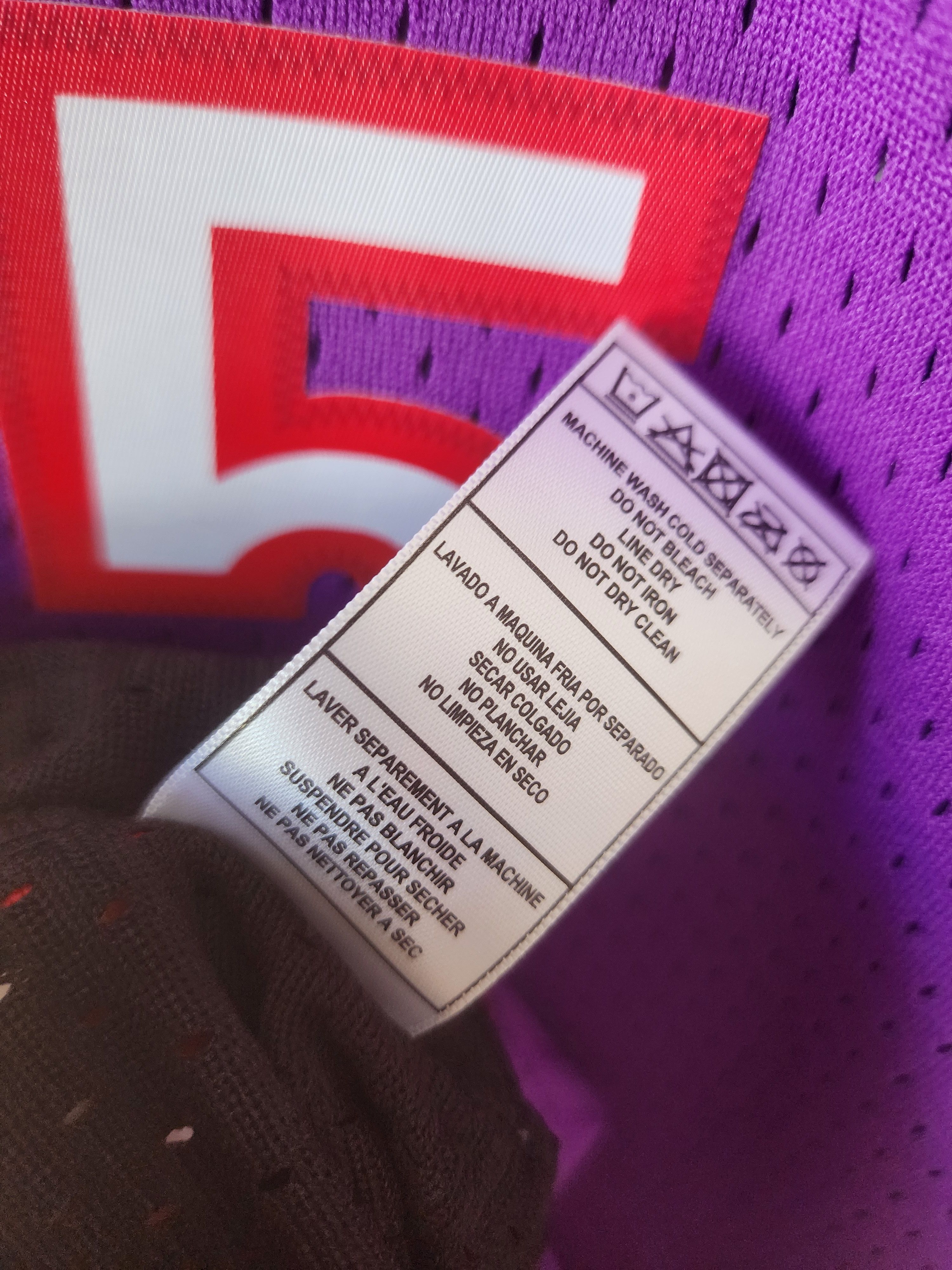 Mitchell & Ness Vince Carter Raptors '99-'00 Mitchell & Ness NBA Jersey Size US XXL / EU 58 / 5 - 7 Thumbnail