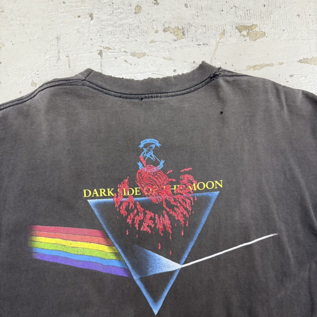 Band Tees Vintage Test Print 1992 Pink Floyd Distressed Band Tees Size US L / EU 52-54 / 3 - 17 Thumbnail