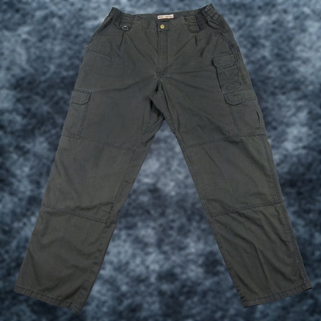 Vintage 5.11 Tactical Cargo Pants Mens 32x31 Green Elastic Waist Ripstop Workwear Cargo Pocket Pants Mens Green 5.11 Taclite Pro Size US 32 / EU 48 - 1 Thumbnail