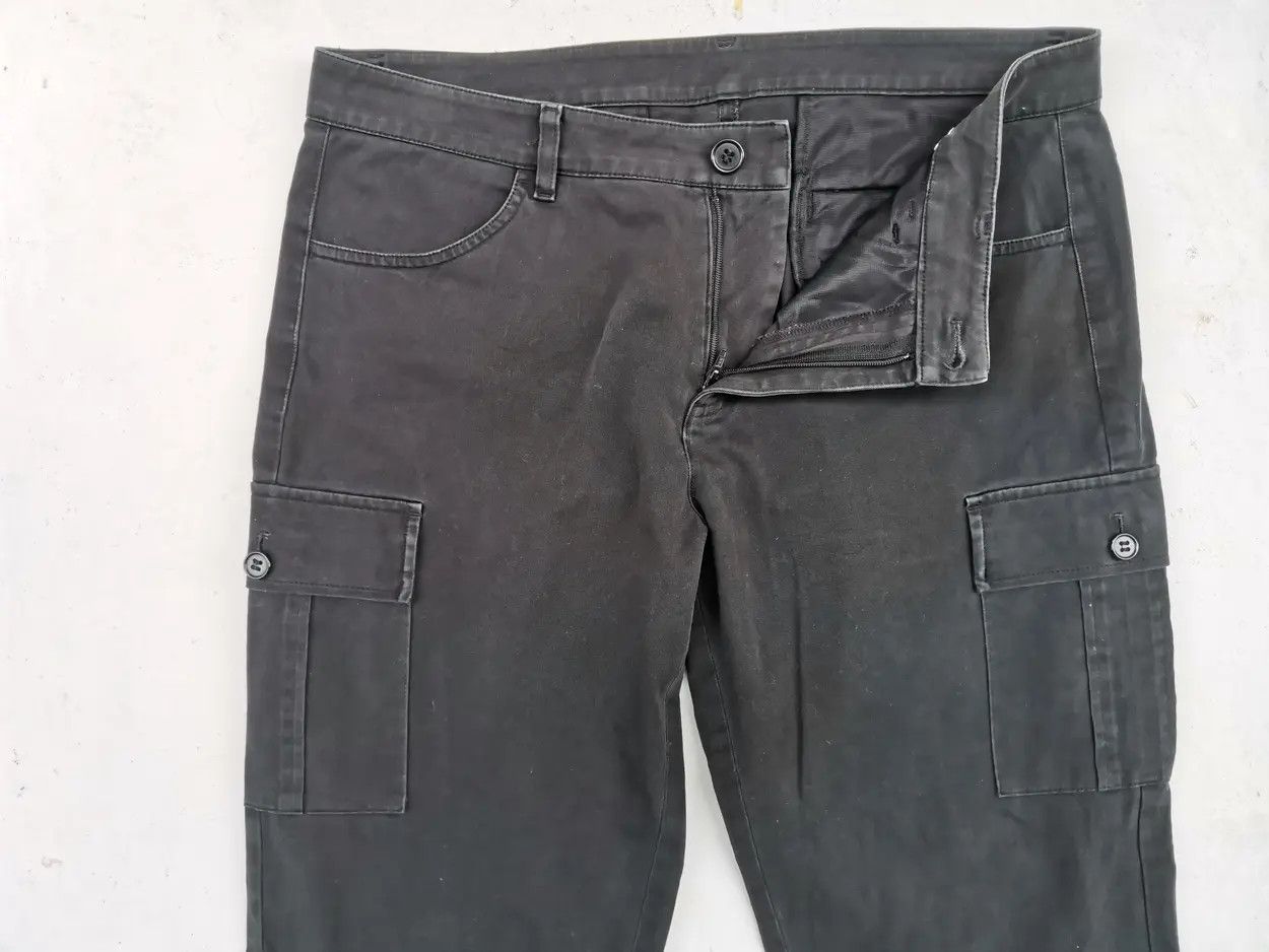Japanese Brand × Uniqlo Rare!!! Uniqlo Tactical Cargo Multipocket Pants Size US 33 - 9 Thumbnail