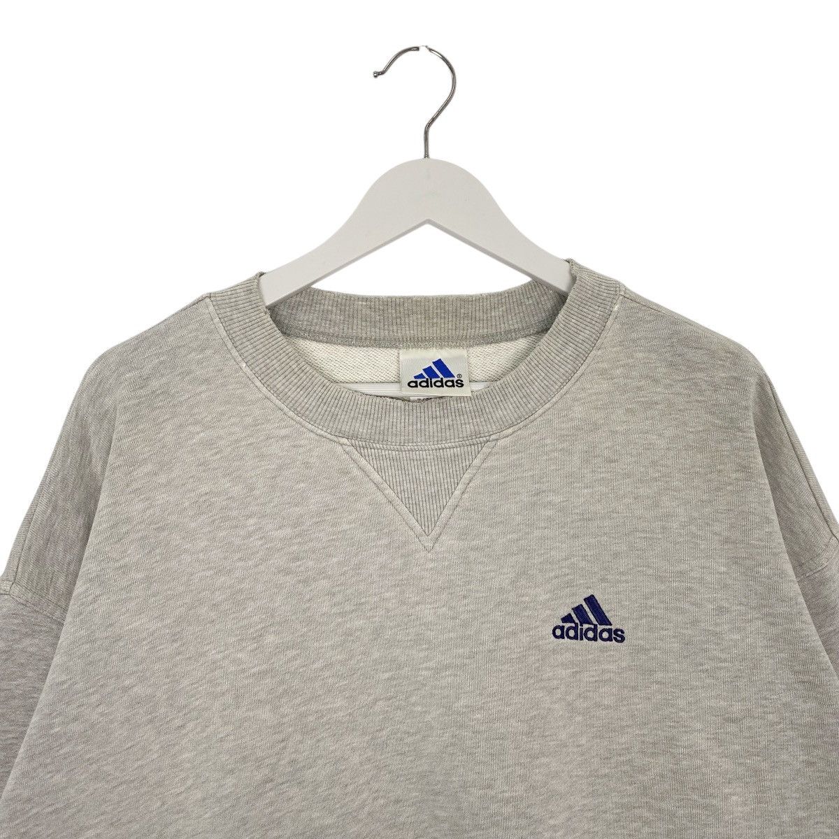 Vintage Vintage Adidas Embroidery Crewneck Sweatshirt Gray Size M Size US M / EU 48-50 / 2 - 4 Thumbnail