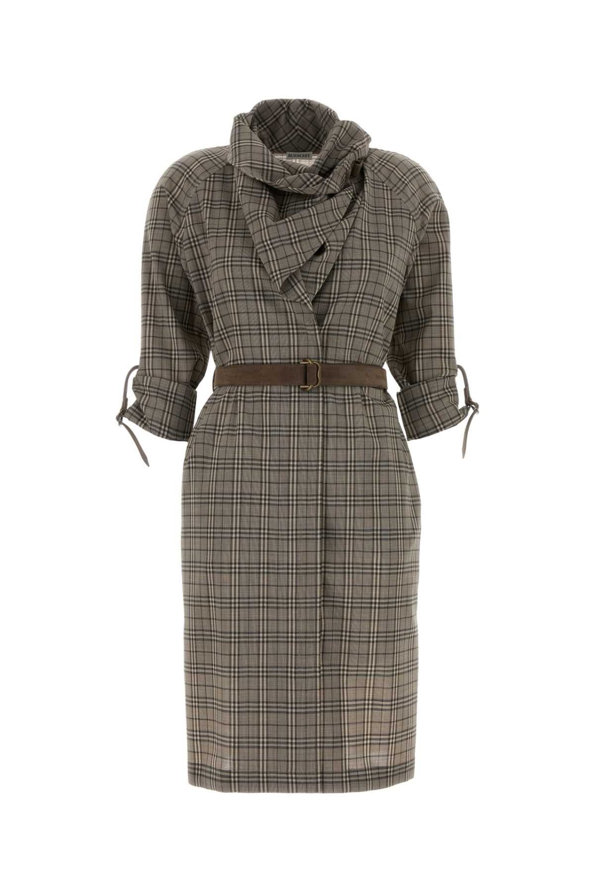 Burberry Embroidered Stretch Wool Dress Size XS / US 0-2 / IT 36-38 - 1 Thumbnail