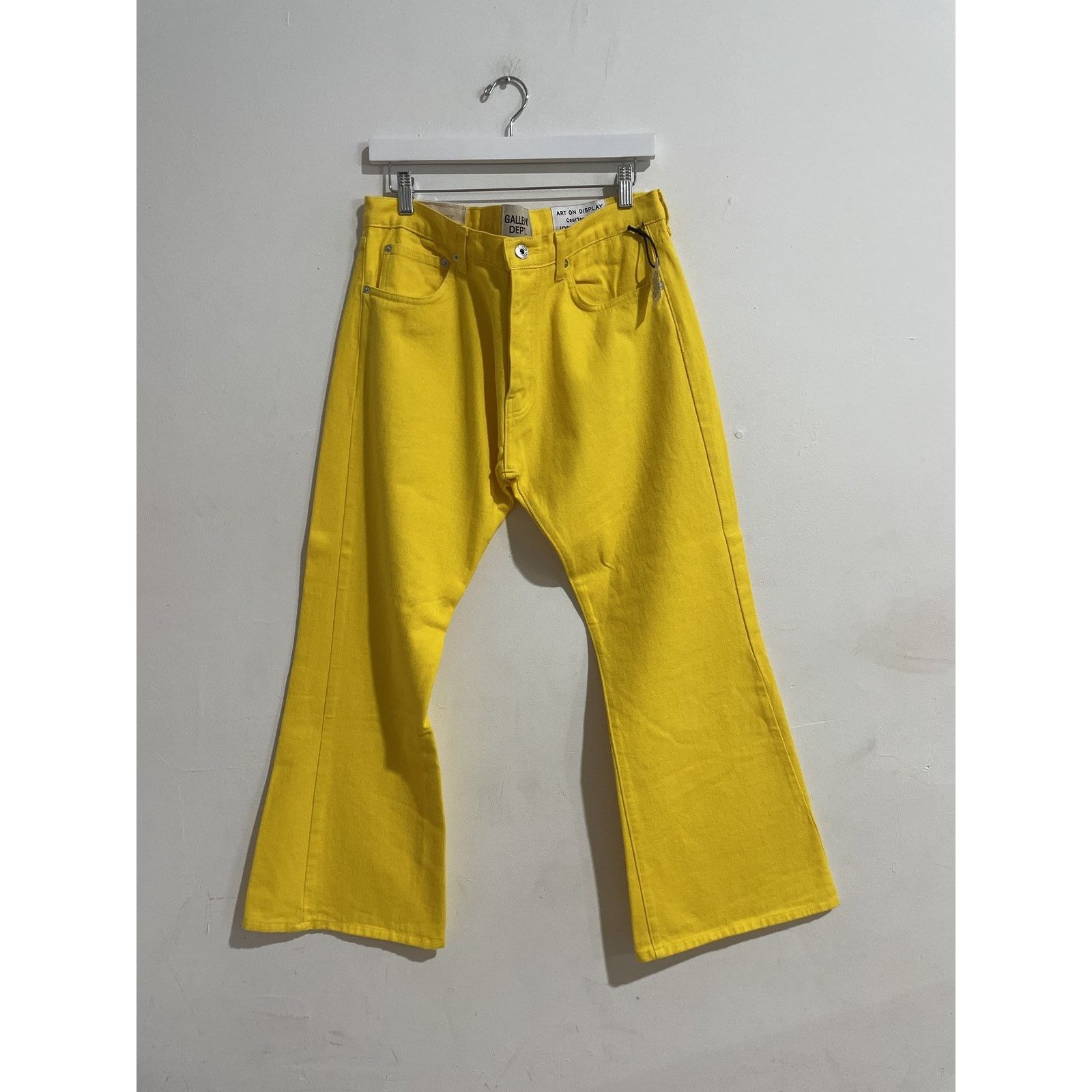 Gallery Dept. GALLERY DEPT. YELLOW FLARED JEANS SIZE 33 NEW Size US 32 / EU 48 - 1 Thumbnail