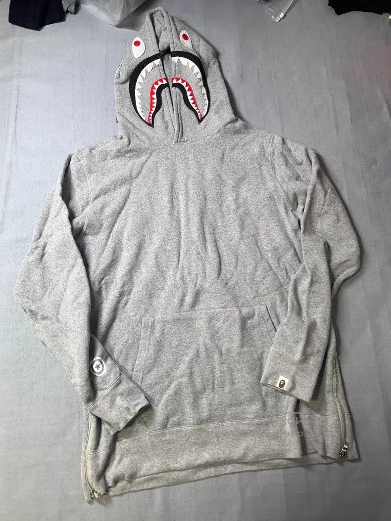 Bape BAPE Gray Shark Hooded Sweatshirt Size US L / EU 52-54 / 3 - 3 Thumbnail