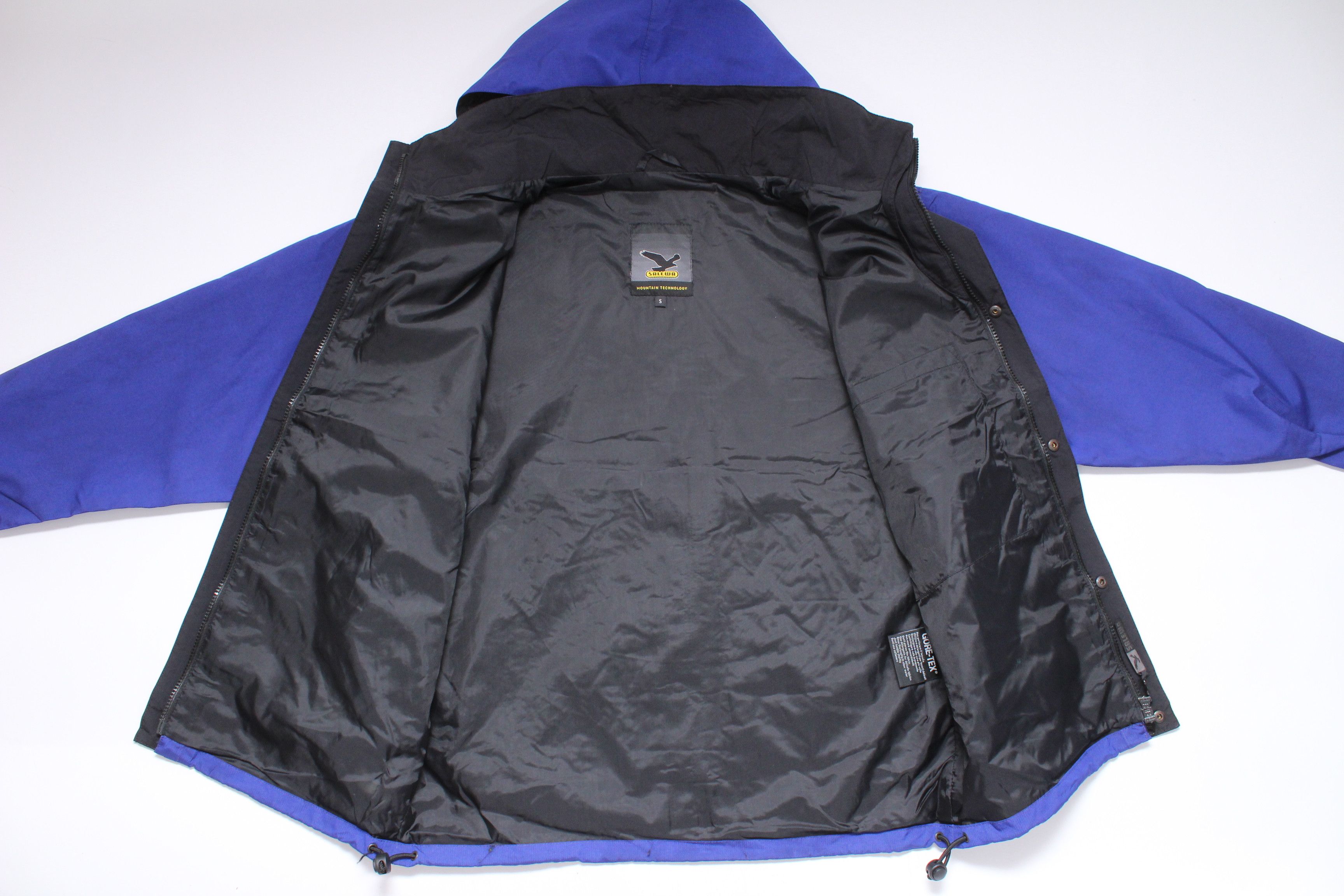 SALEWA 90s Salewa Gore Tex Jacket Mens Size S Vintage Rare Hype Size US S / EU 44-46 / 1 - 11 Thumbnail