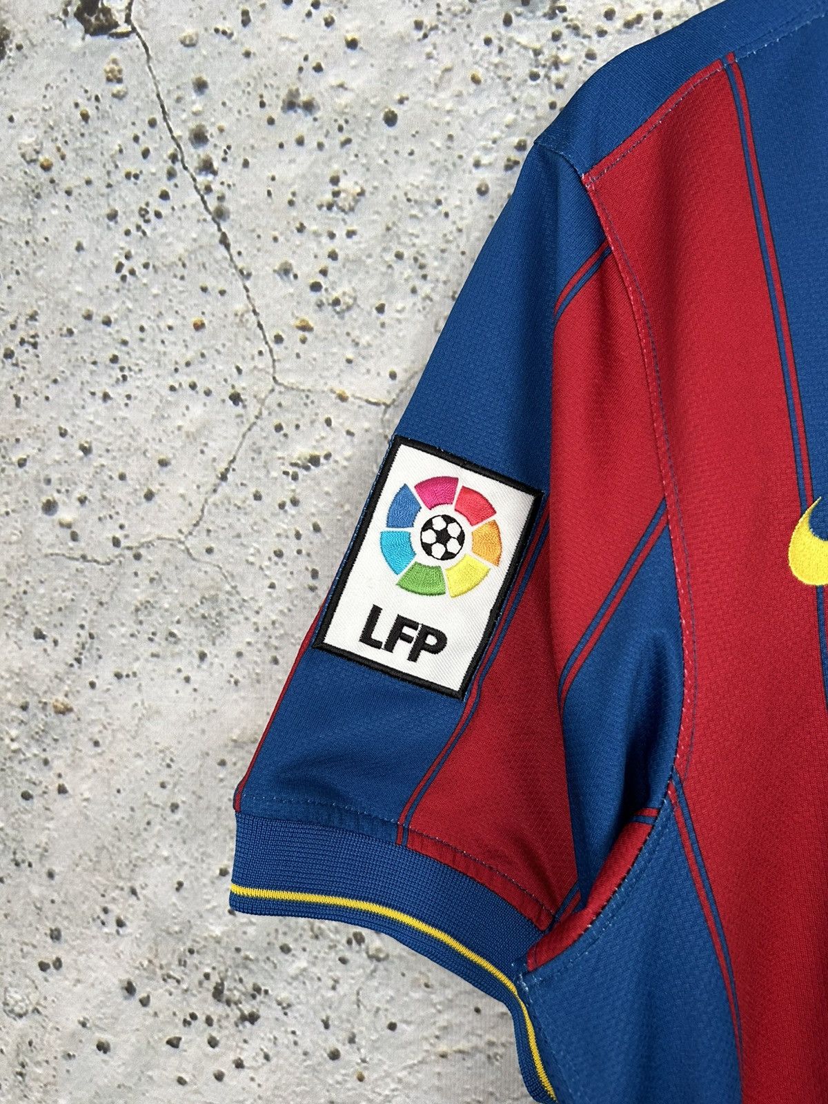 Nike FC Barcelona Pique #3 Nike Soccer Jersey Rare Football Sport Size US M / EU 48-50 / 2 - 6 Thumbnail